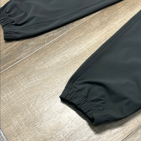 Lululemon ABC Jogger Men's Dark Charcoal Grey‎ (34"x30 1/2") - Picture 6 of 15